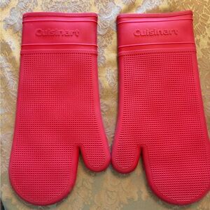 Set of 2 Cuisinart Red Silicone Oven Mitts